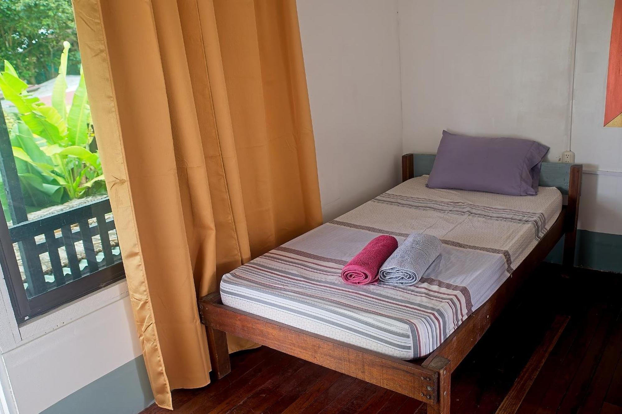 Отель Mar Caribe Pv Puerto Viejo de Talamanca Экстерьер фото